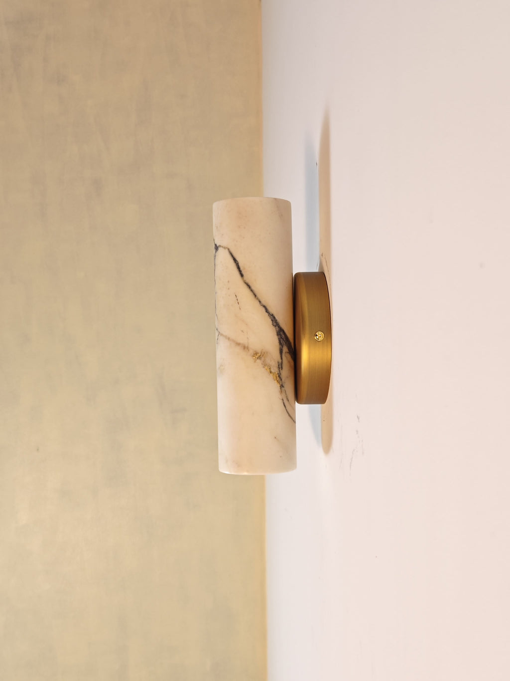 Calla Calacatta Wall Lamp