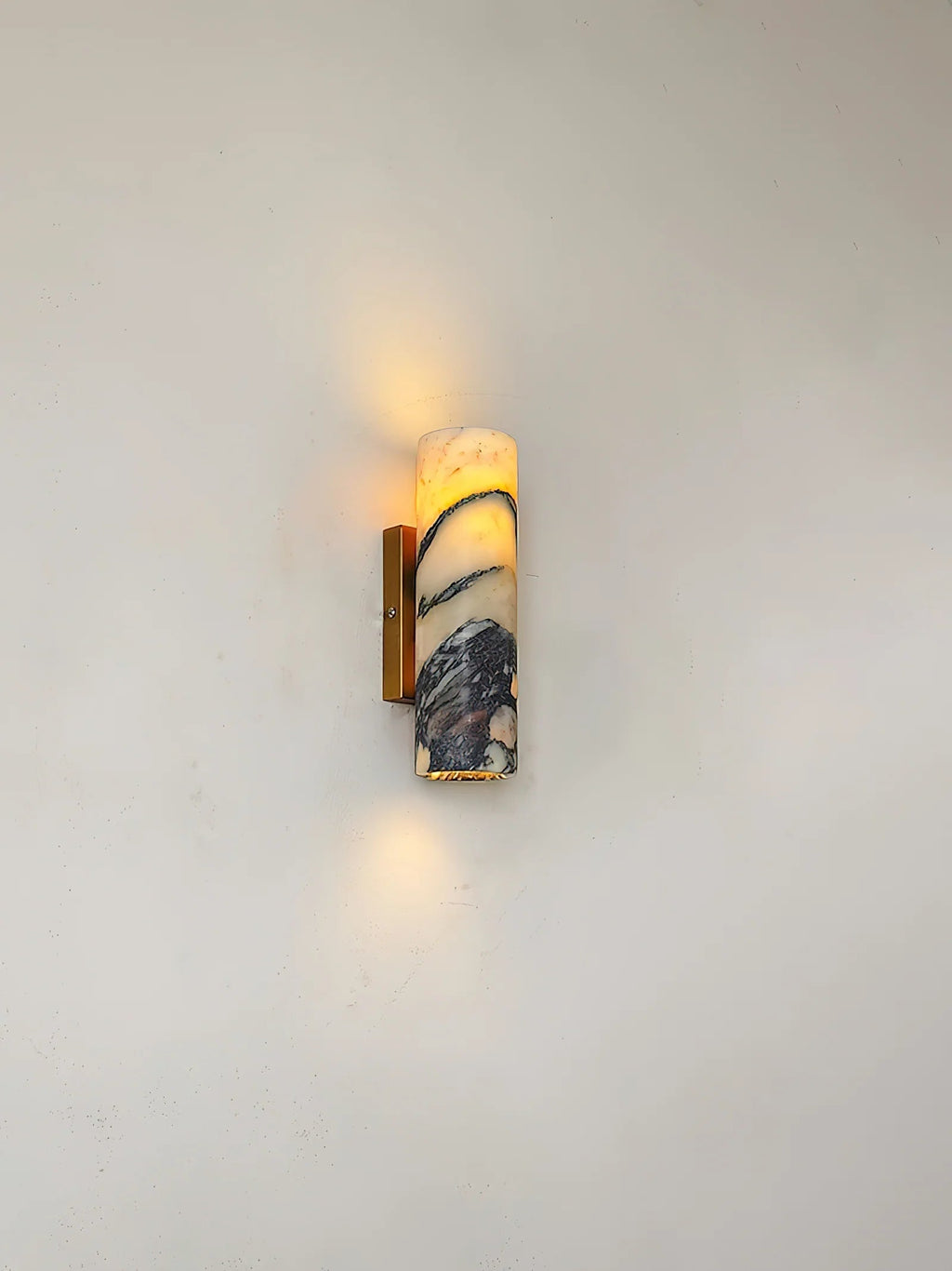 Calla Calacatta Wall Lamp