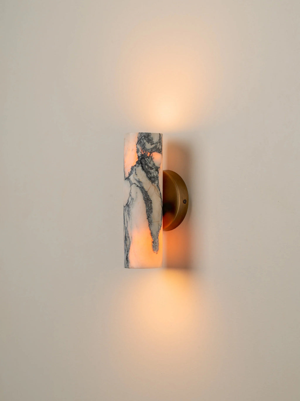 Calla Calacatta Wall Lamp