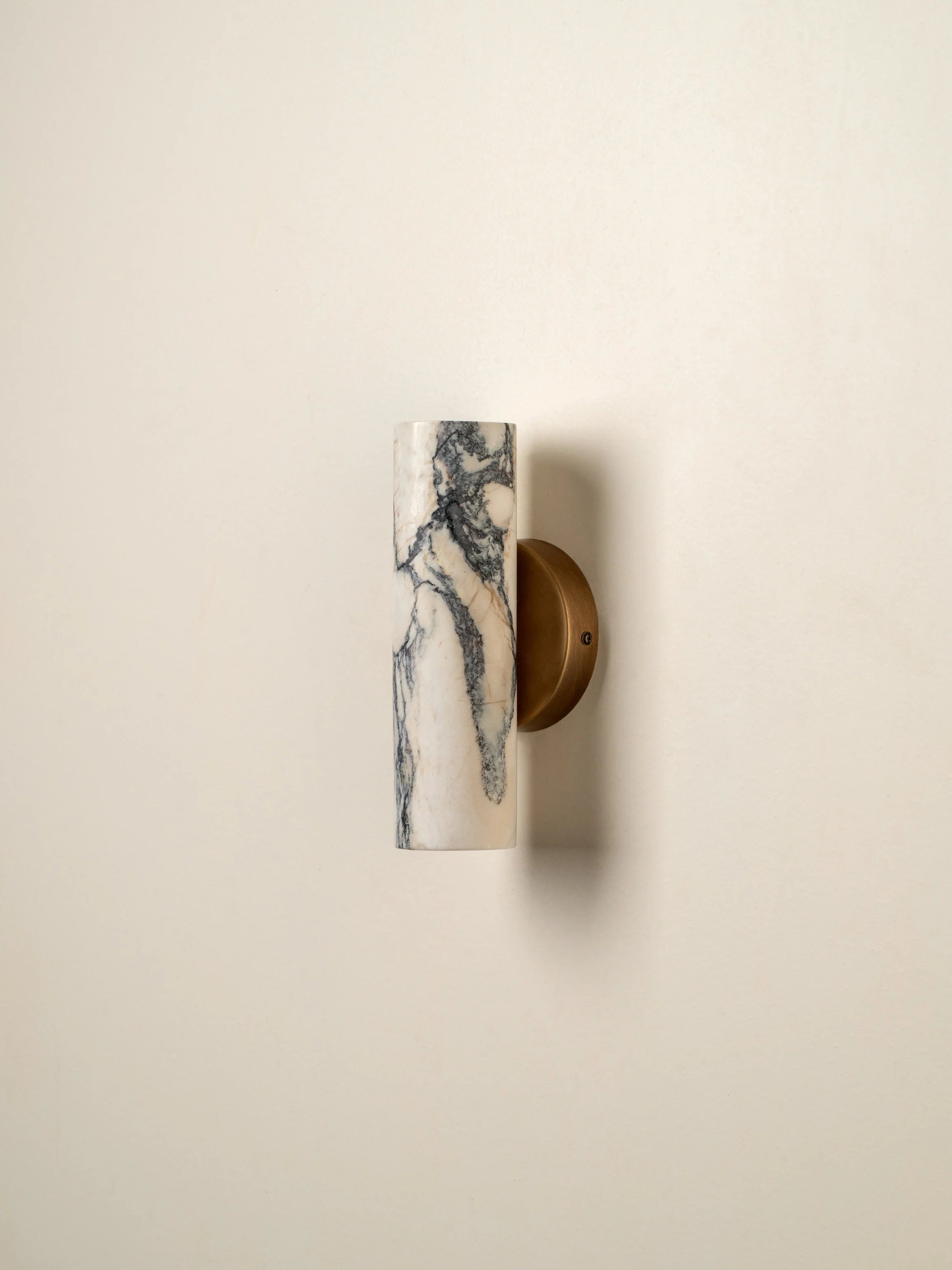 Calla Calacatta Wall Lamp