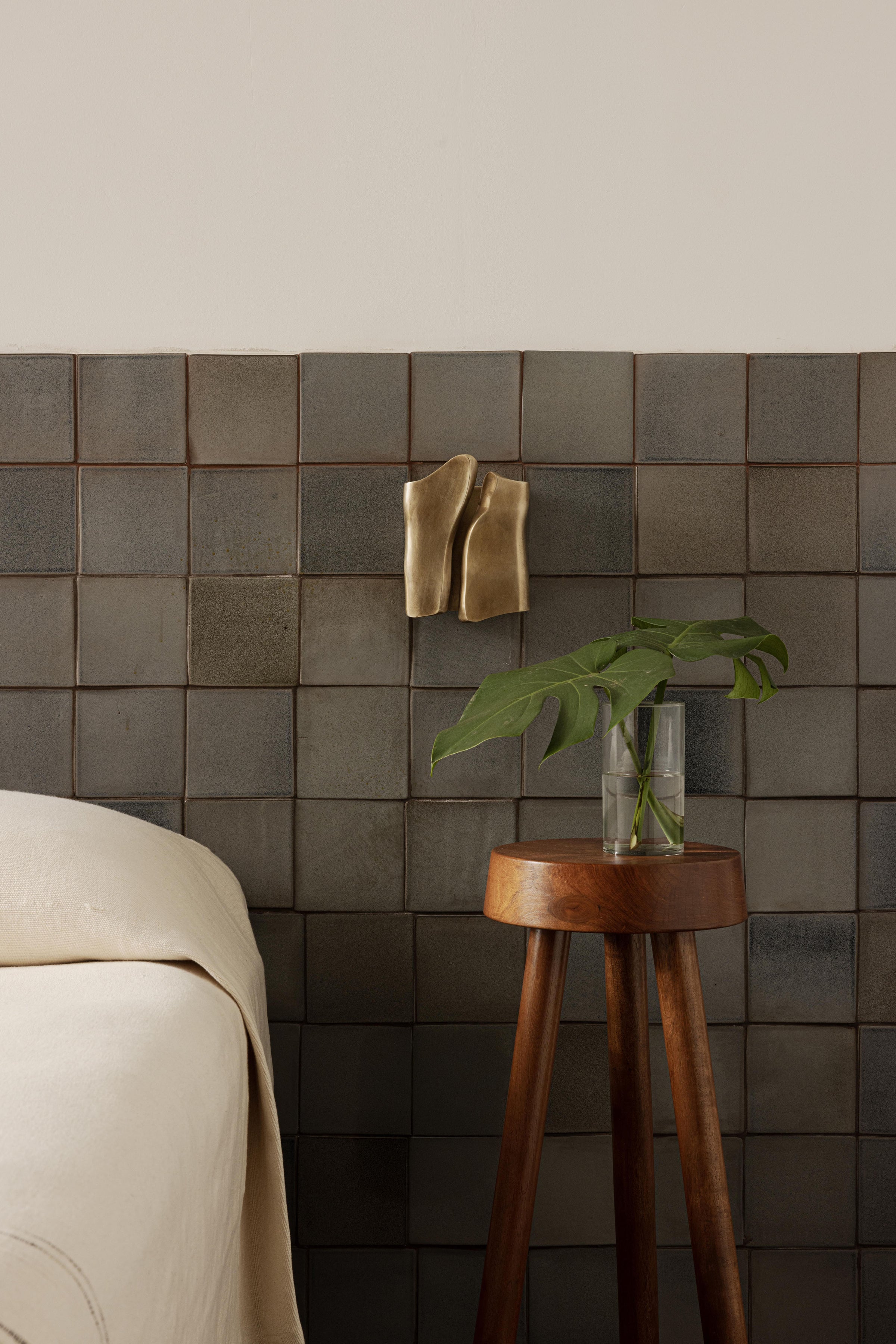 Capullo Sconce