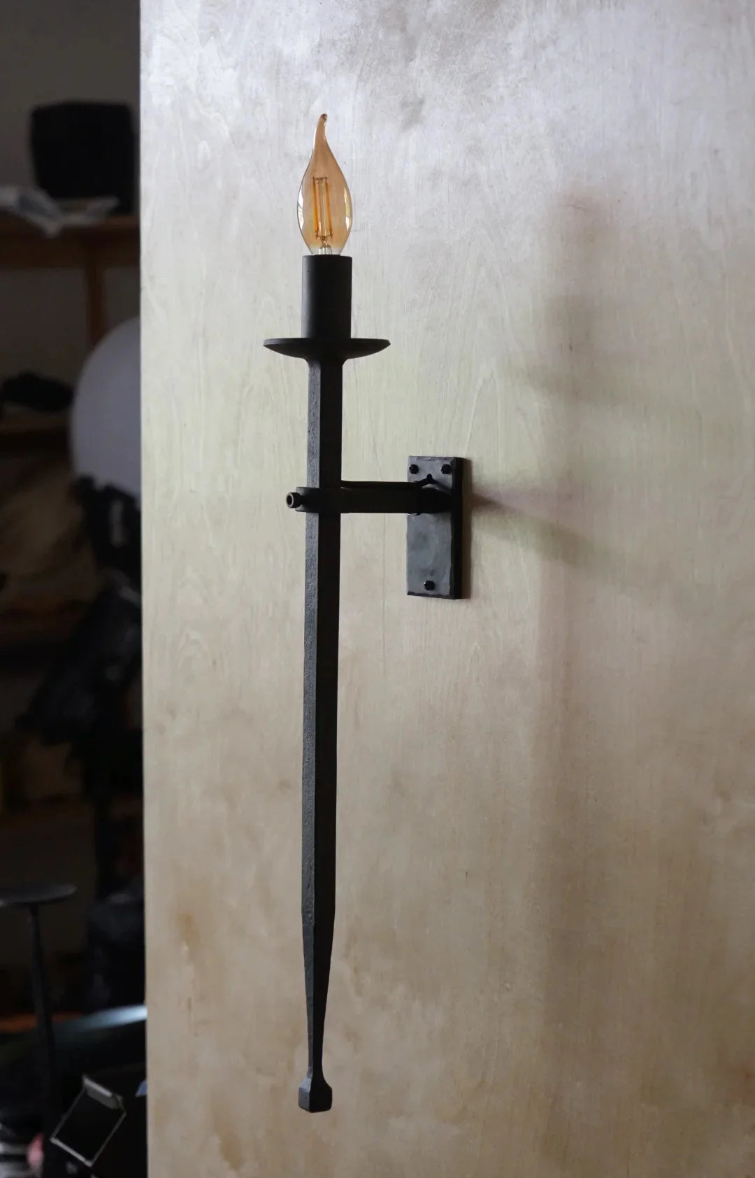Cliff Sconce