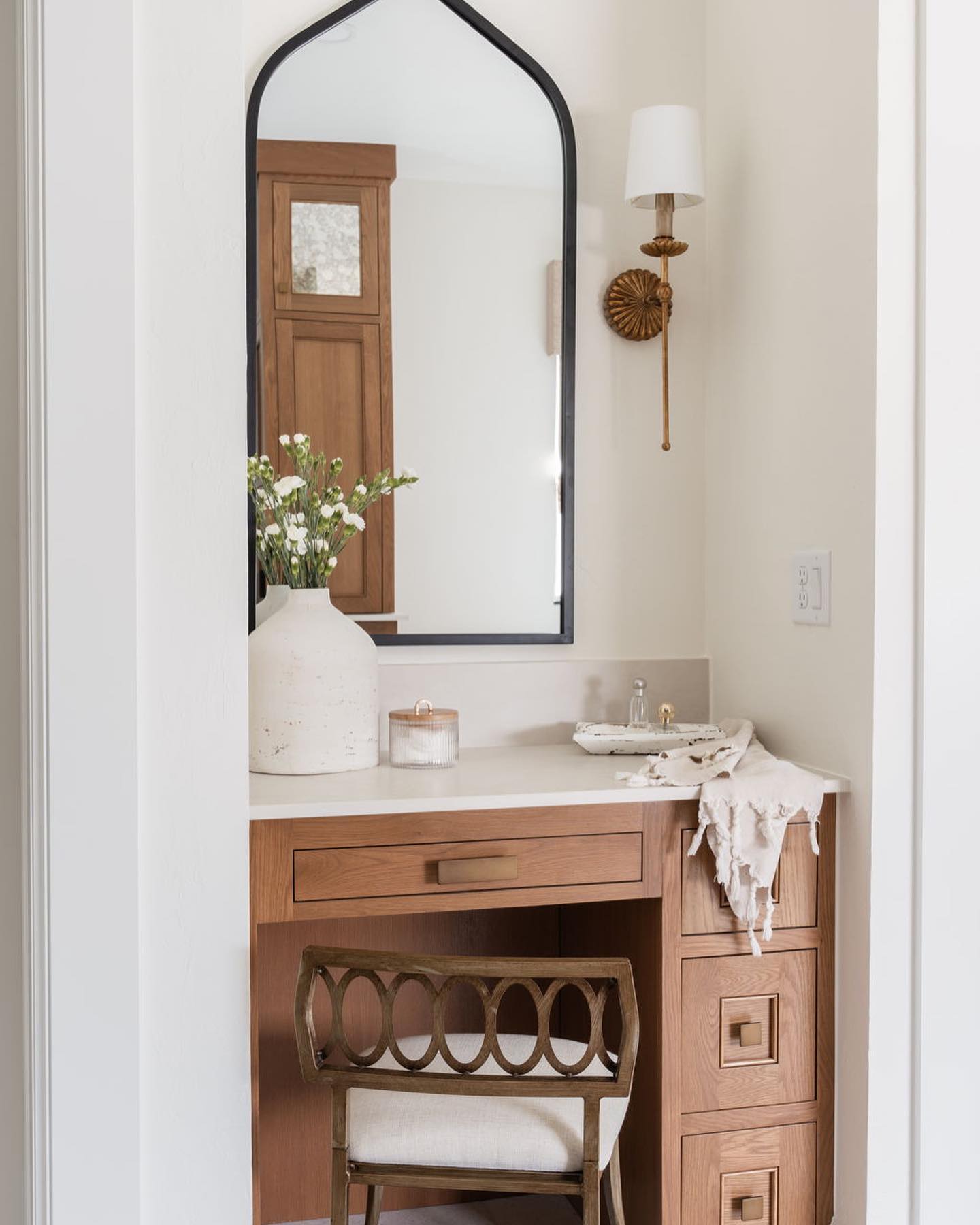 Clove Wall Sconce Single