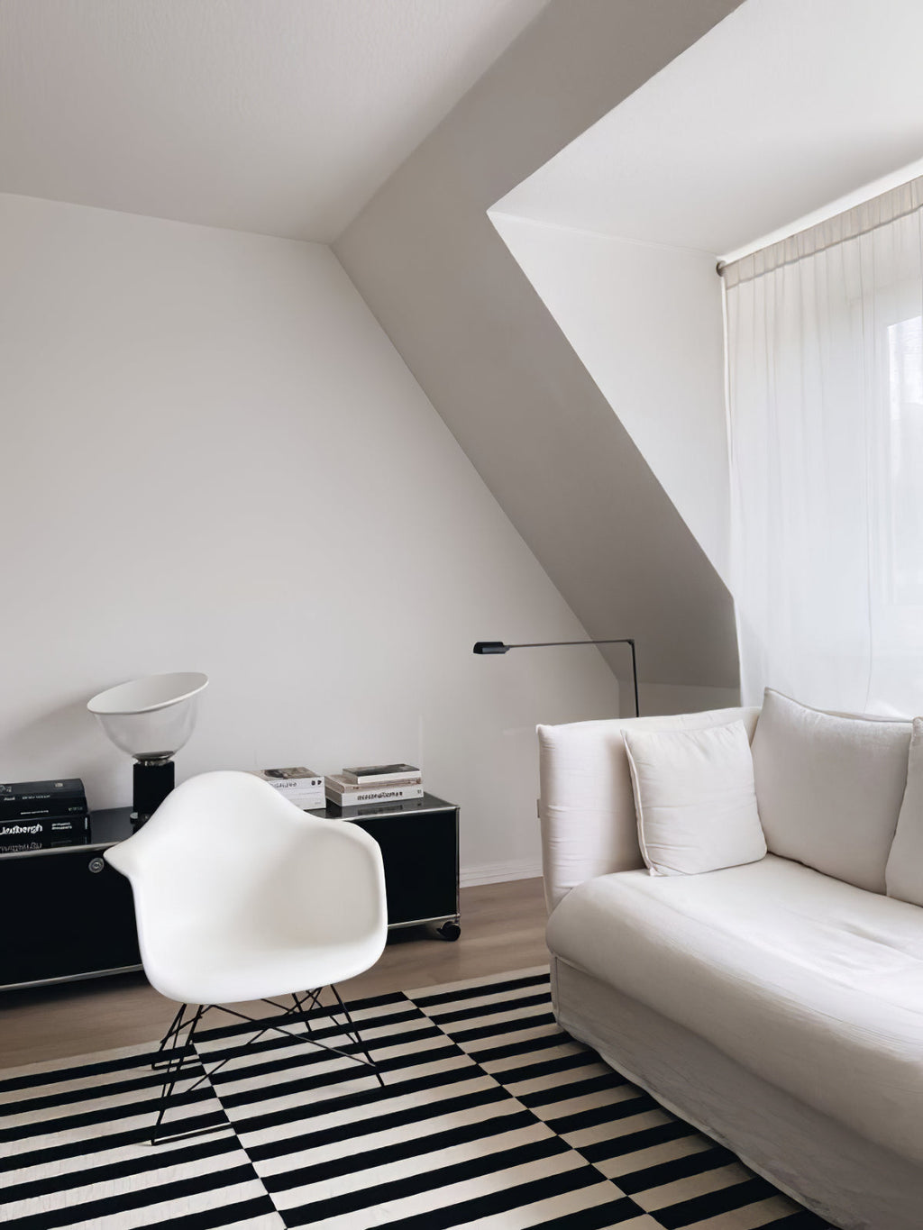 Daphine Terra Floor Lamp