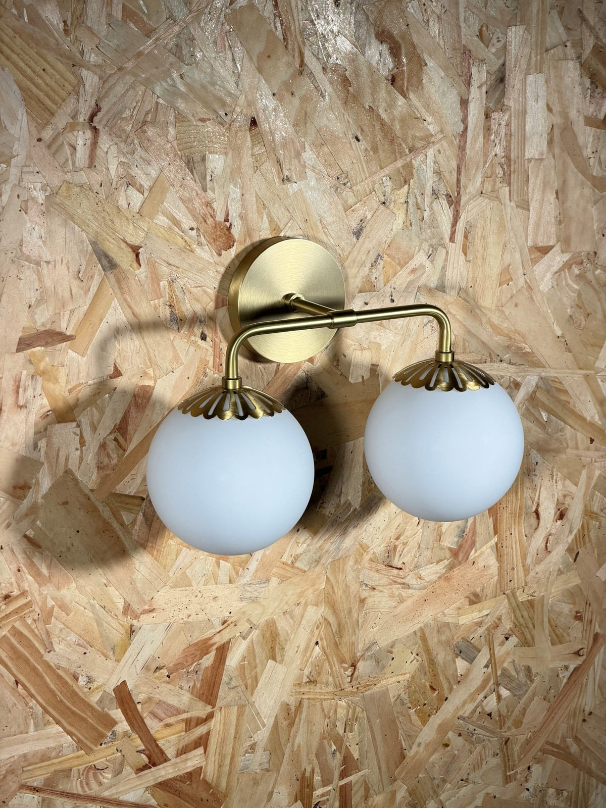 Dewdrop Globe Sconce