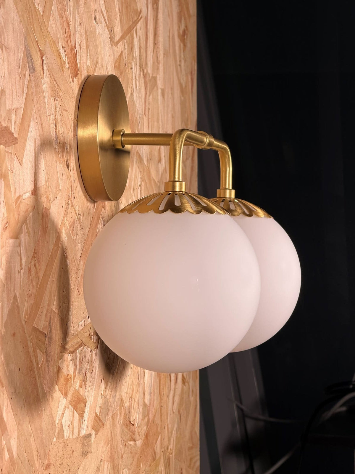 Dewdrop Globe Sconce