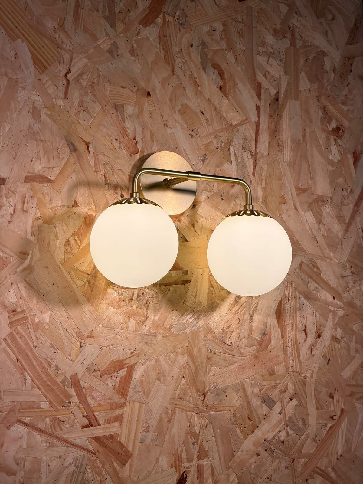 Dewdrop Globe Sconce