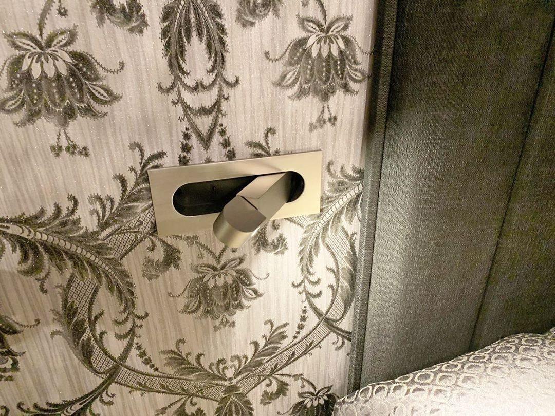 Malka Bedside Wall Sconce