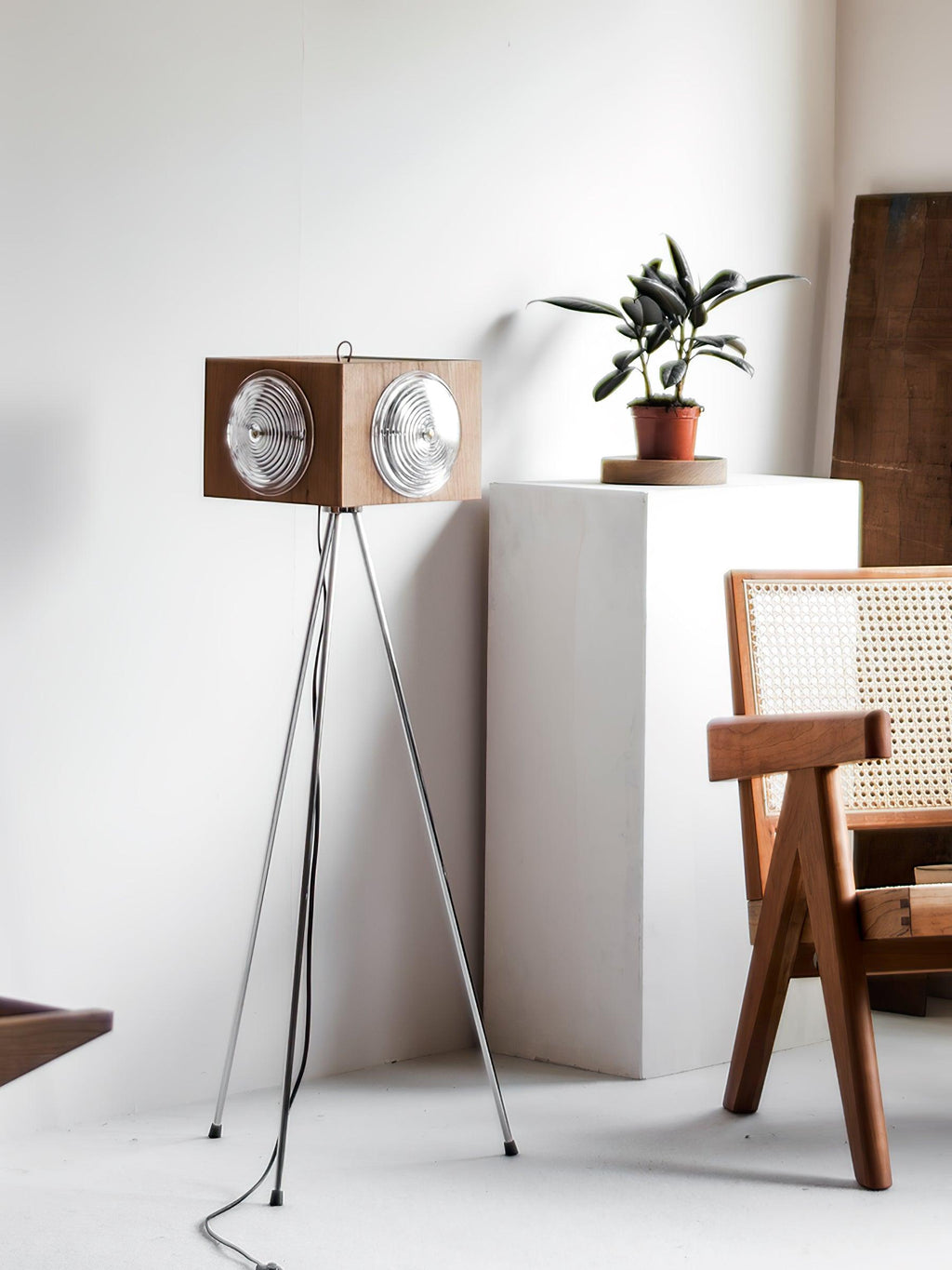 Dionna Floor Lamp