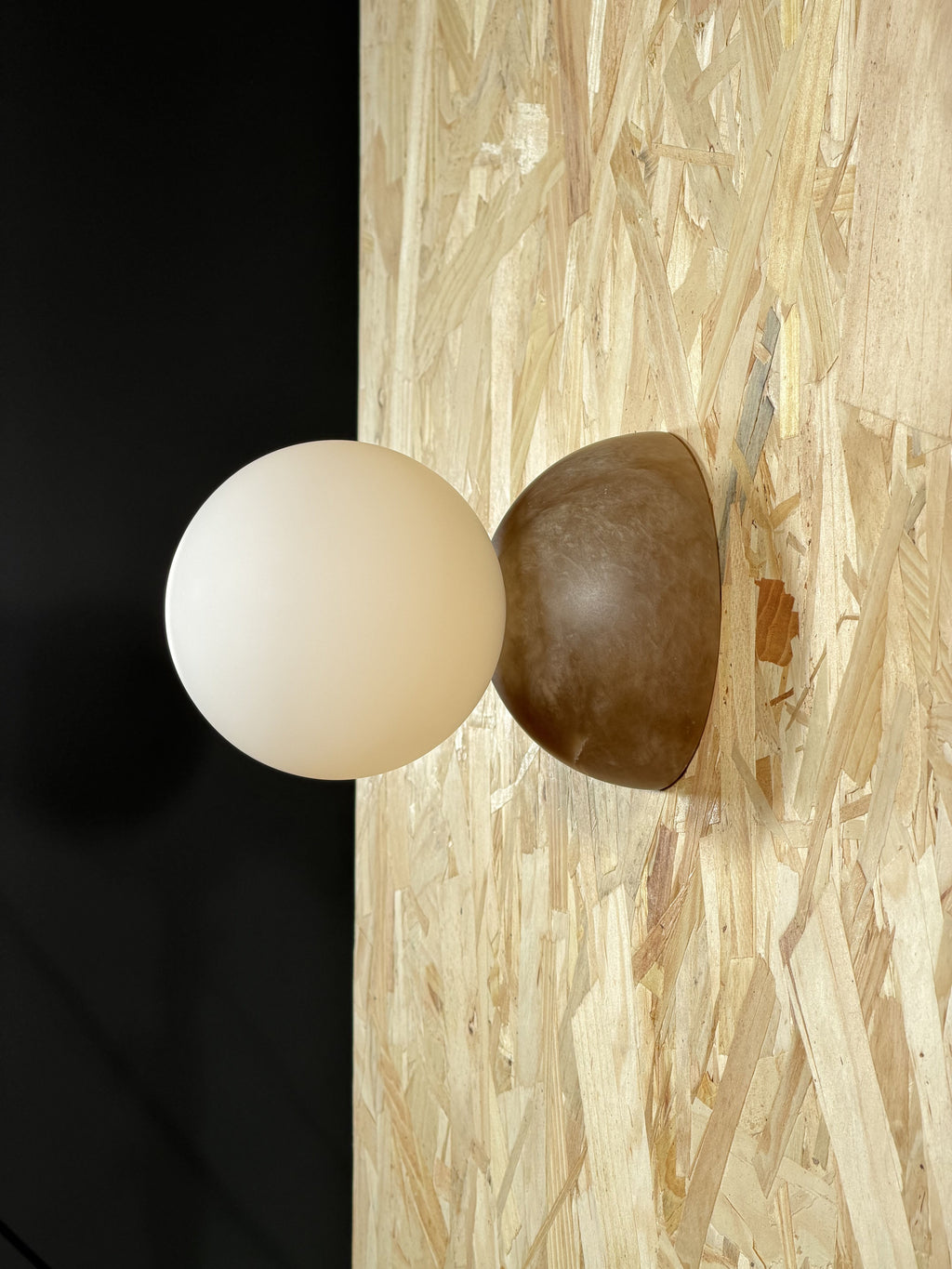 Eklipso Tobacco Alabaster Sconce