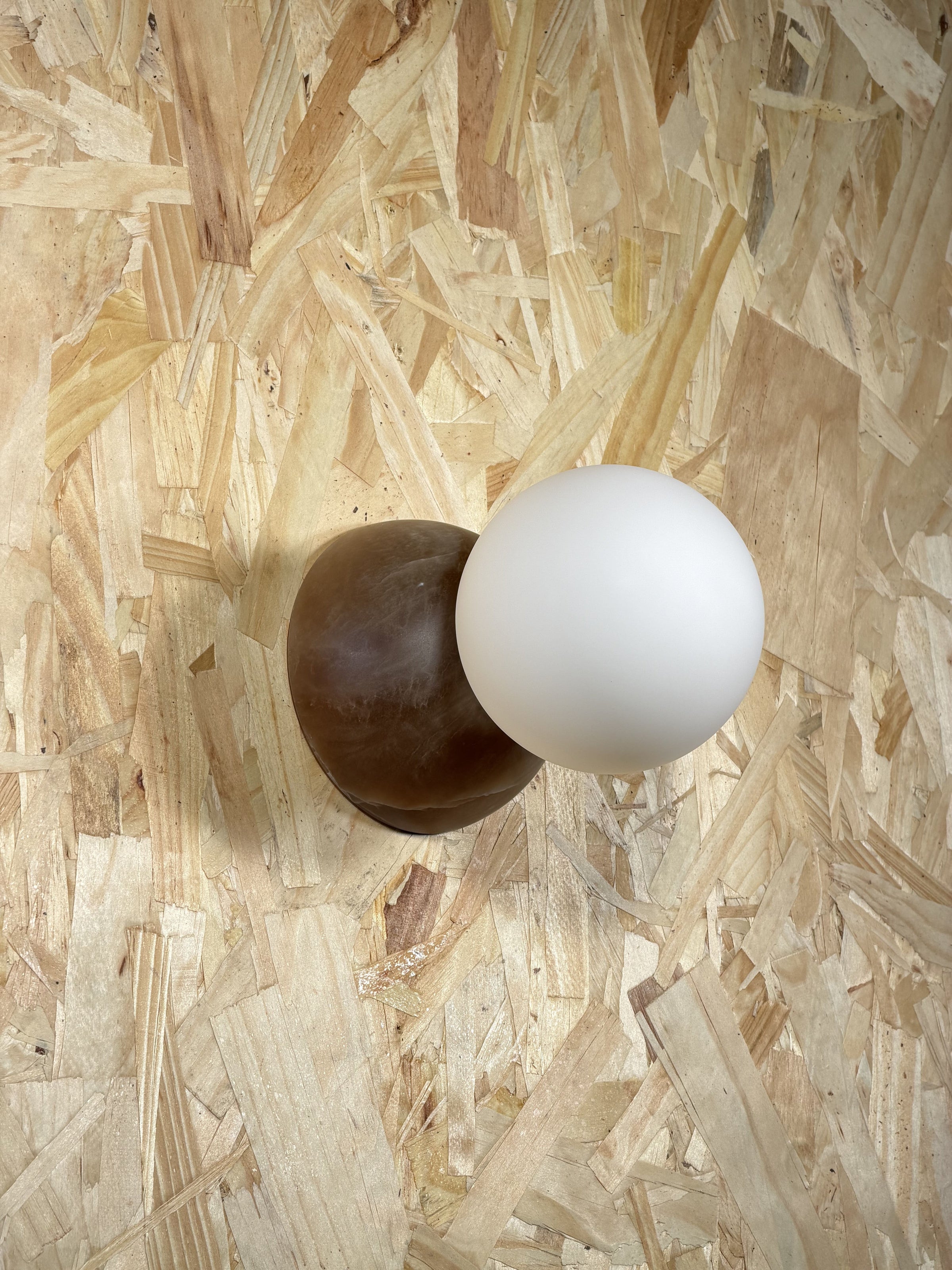 Eklipso Tobacco Alabaster Sconce