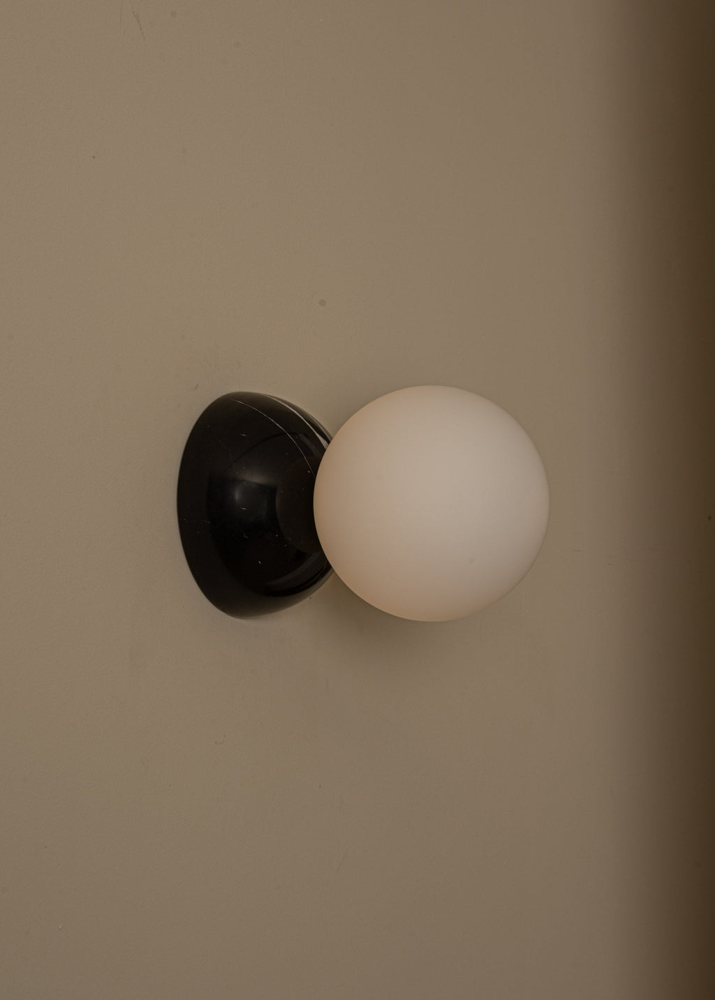 Eklipso Wall Sconce