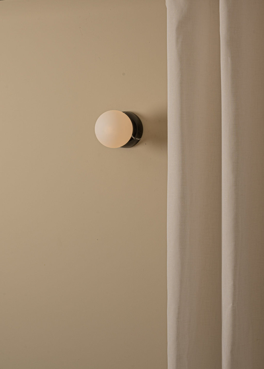 Eklipso Wall Sconce