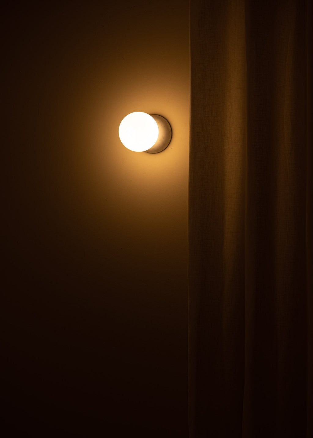 Eklipso Wall Sconce