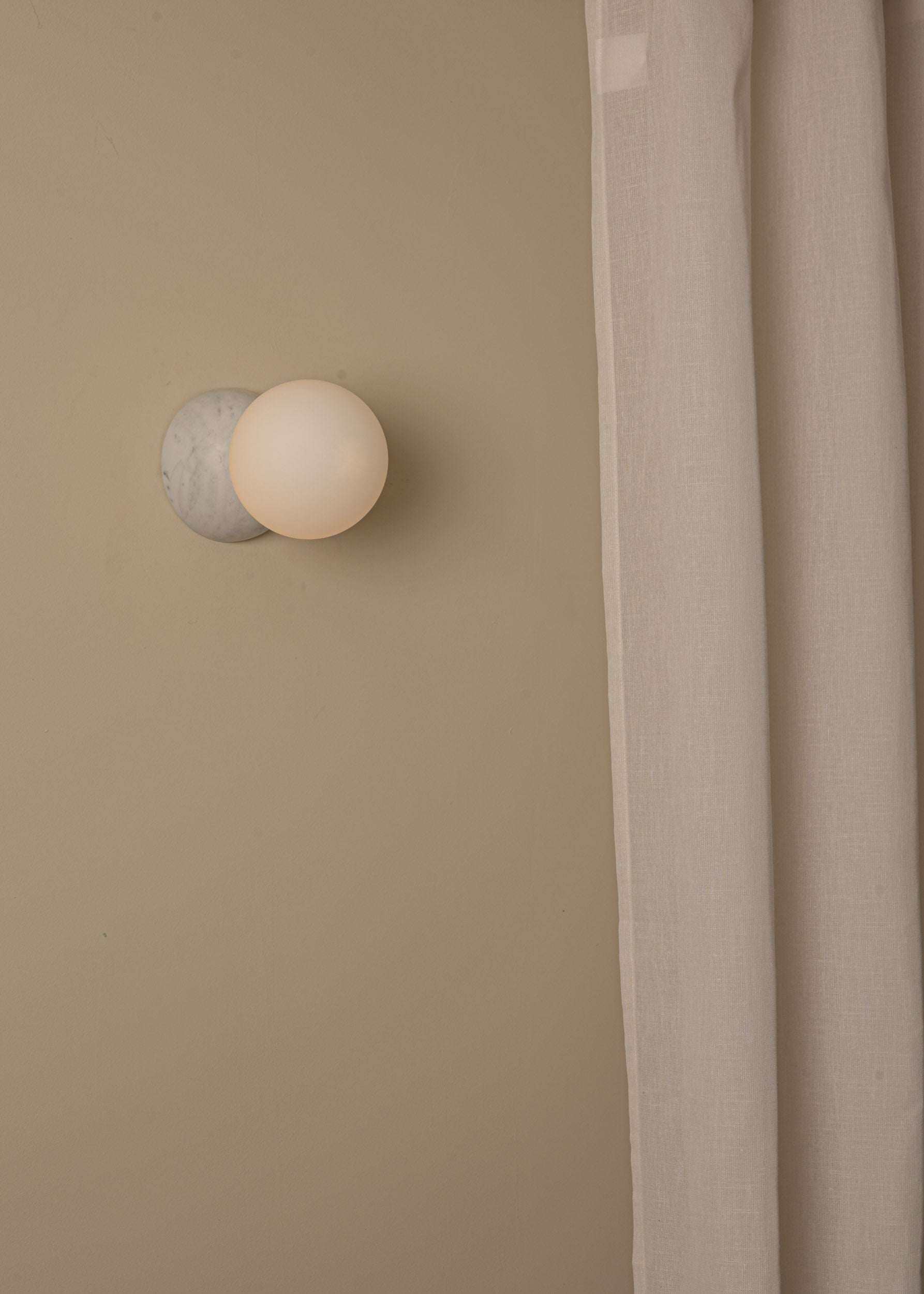 Eklipso Wall Sconce