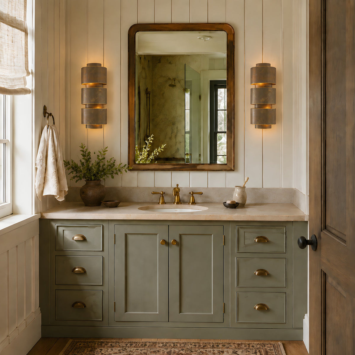 Ellias Sconce