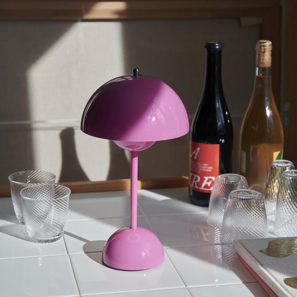 Flowerpot VP9 Table Lamp
