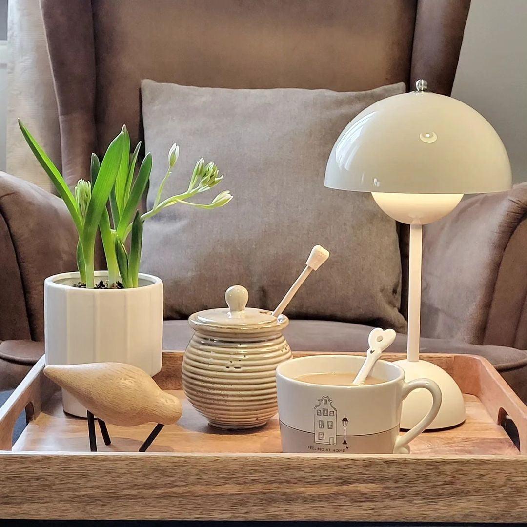 Flowerpot VP9 Table Lamp