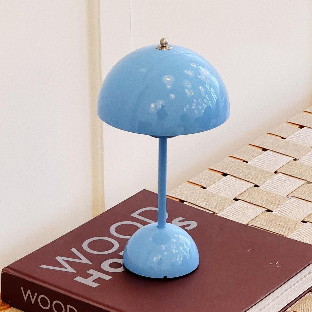 Flowerpot VP9 Table Lamp