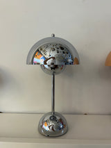 Flowerpot VP9 Table Lamp