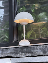 Flowerpot VP9 Table Lamp