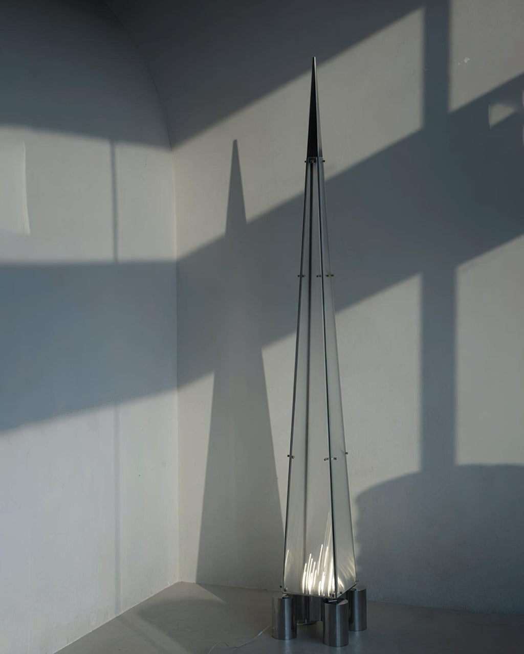 Fragment #03 Floor Lamp