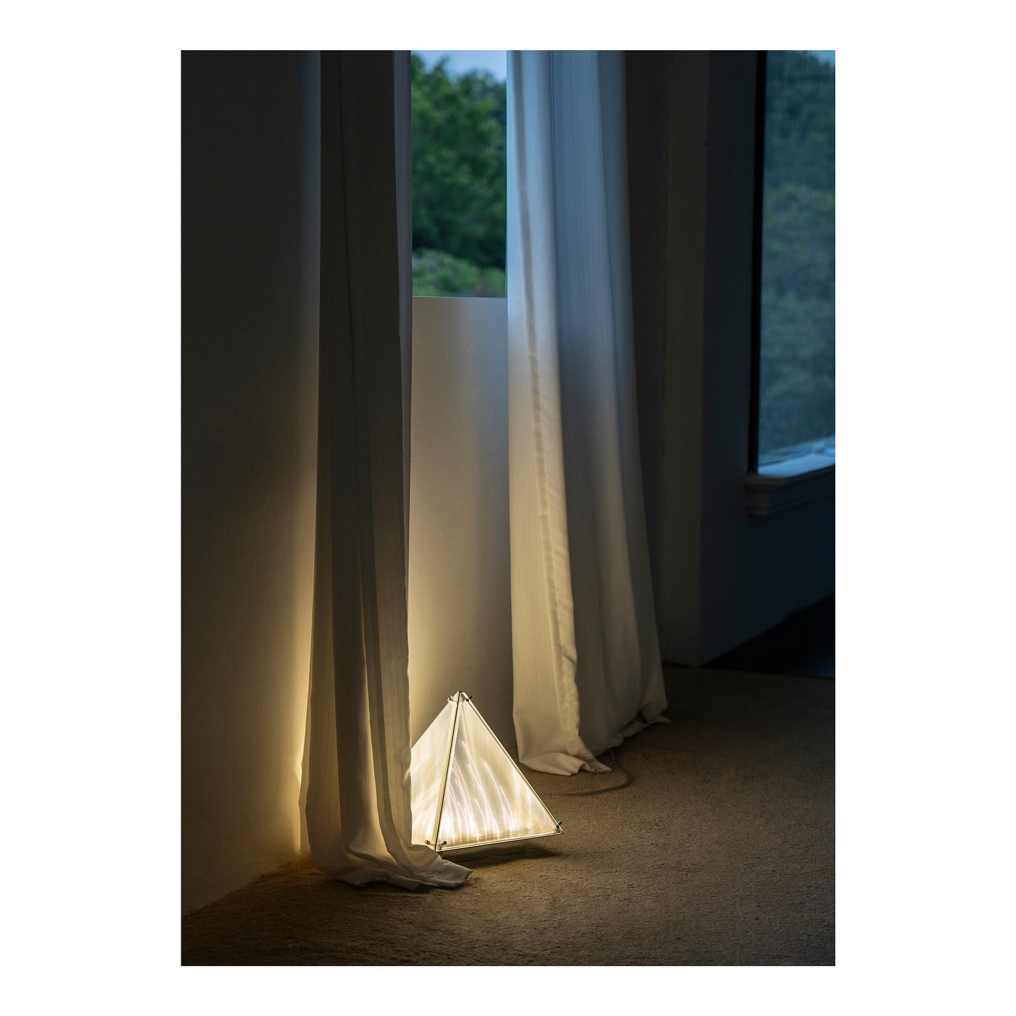 Fragment #04 Table Lamp