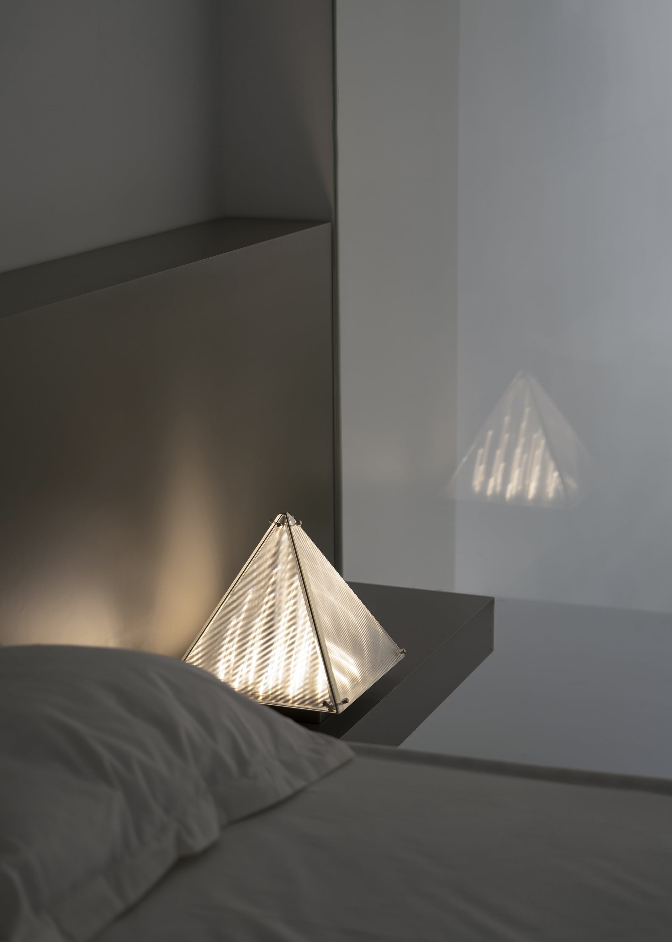 Fragment #04 Table Lamp