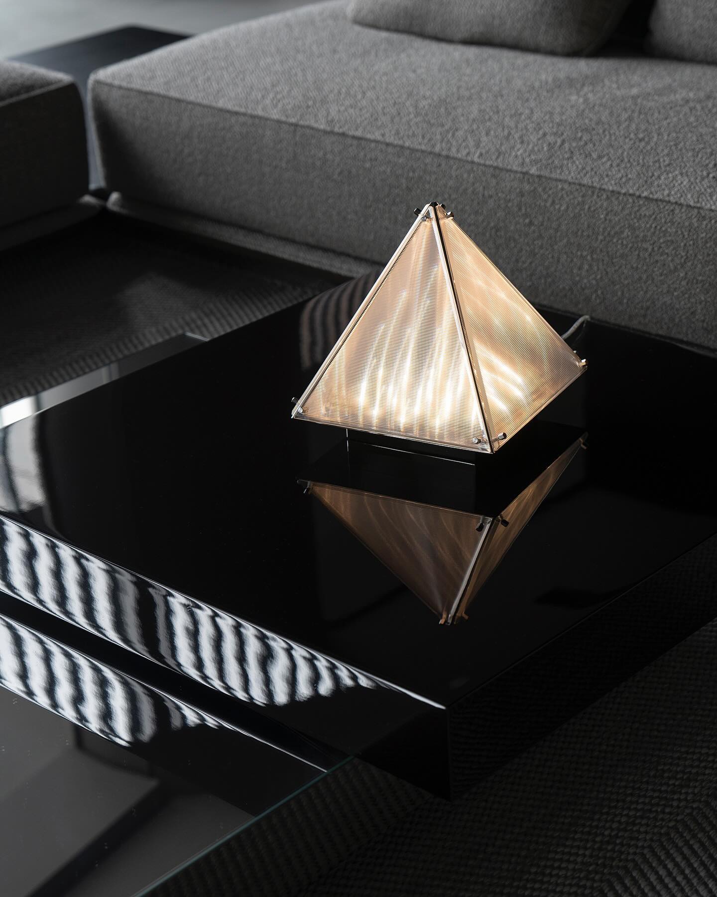 Fragment #04 Table Lamp