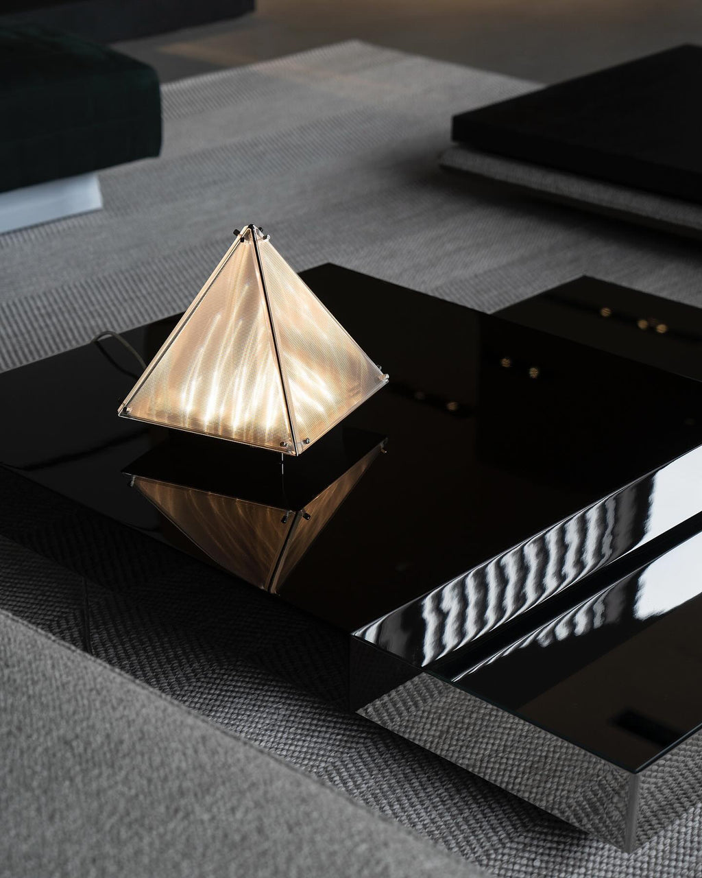 Fragment #04 Table Lamp