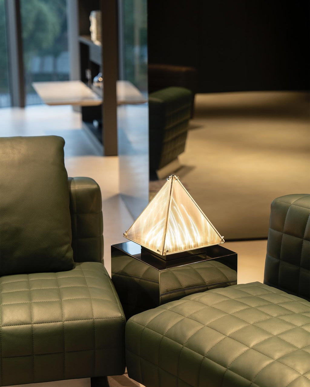 Fragment #04 Table Lamp