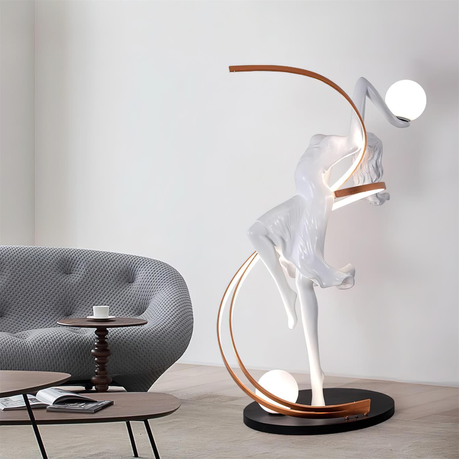 Frigg Sculpture Floor Lamp