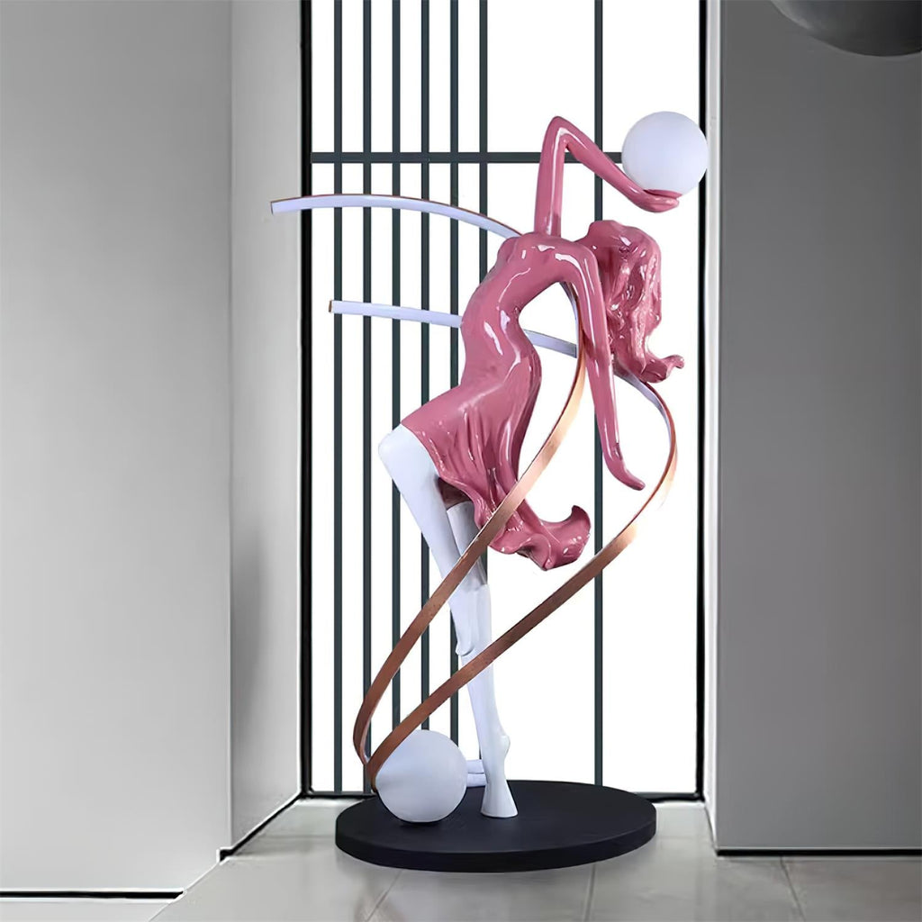 Frigg Sculpture Floor Lamp