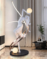 Frigg Sculpture Floor Lamp