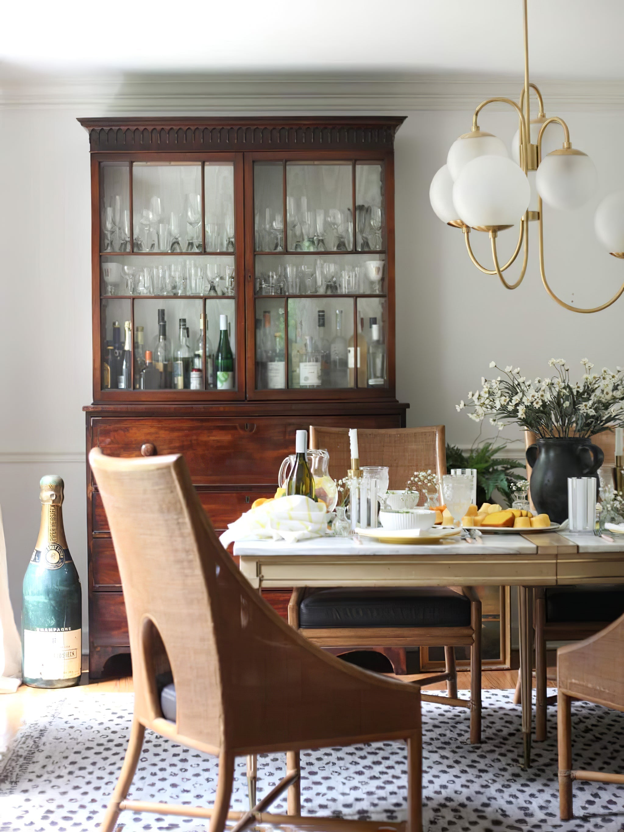 Nakia Chandelier