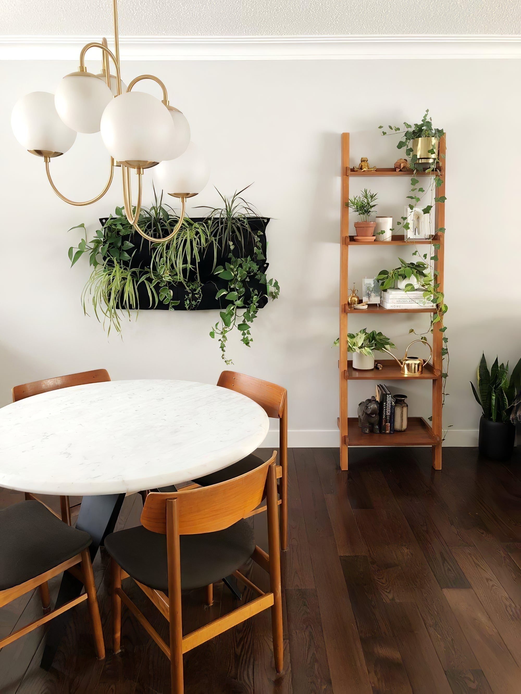 Nakia Chandelier