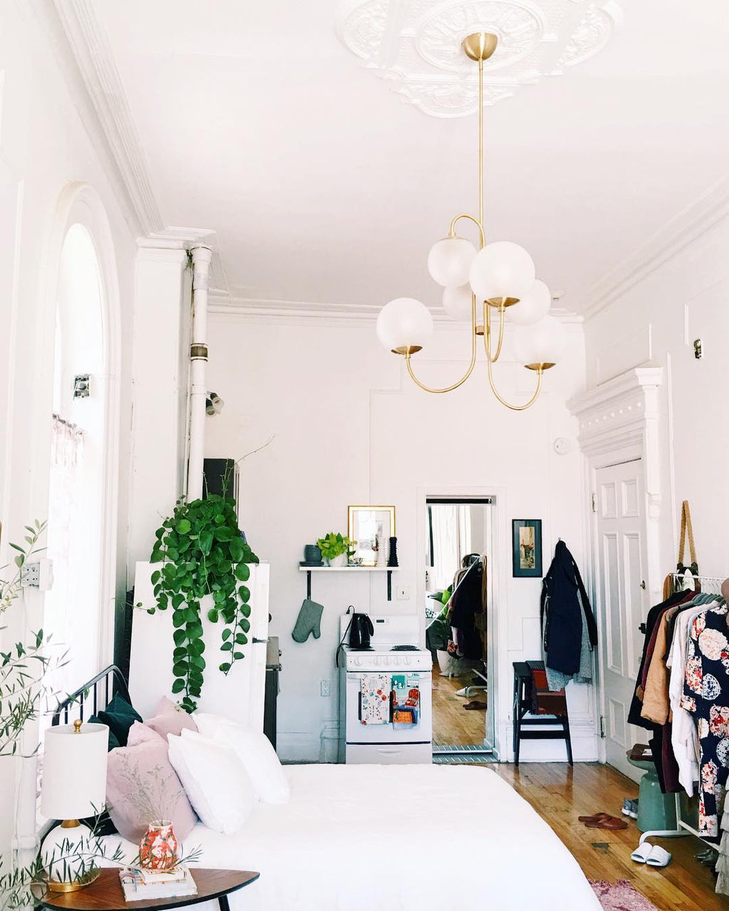 Nakia Chandelier