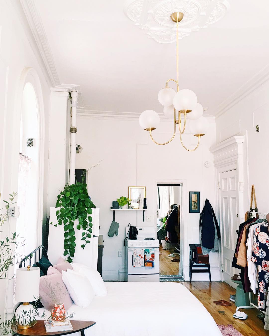 Nakia Chandelier
