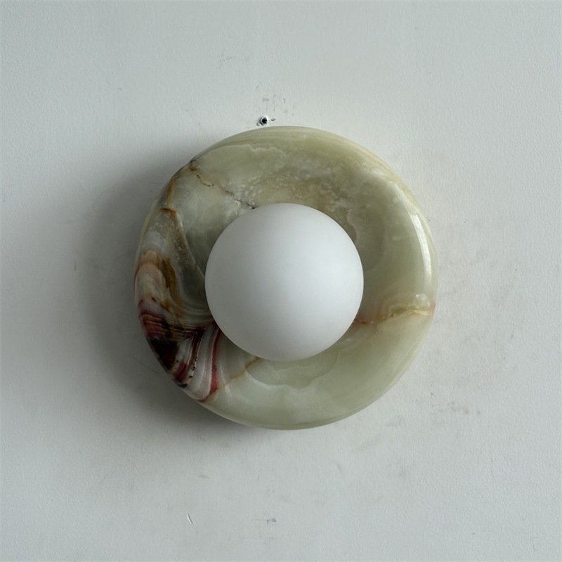 Gravure Jade Sconce