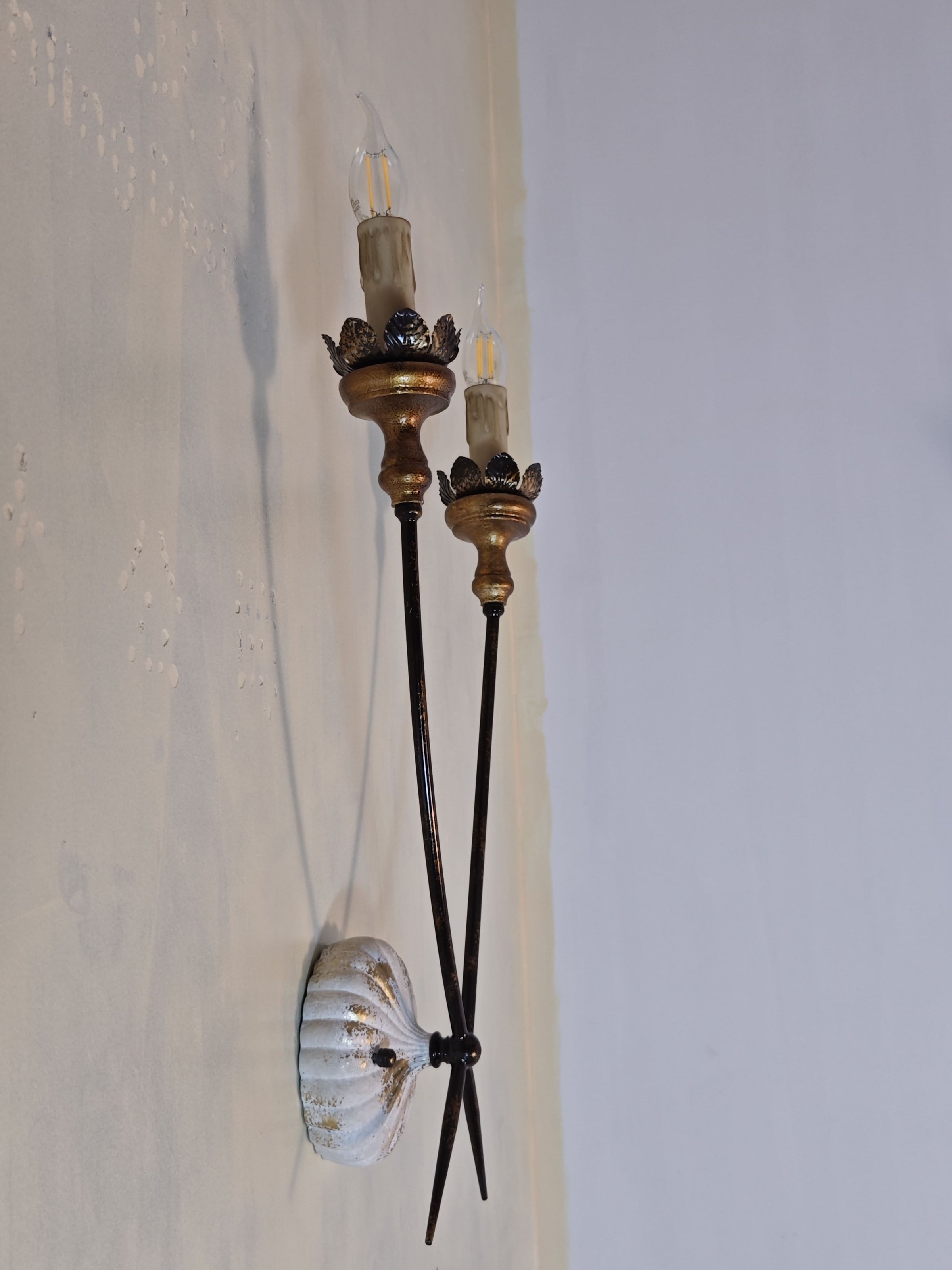 Hasselt Wall Sconce