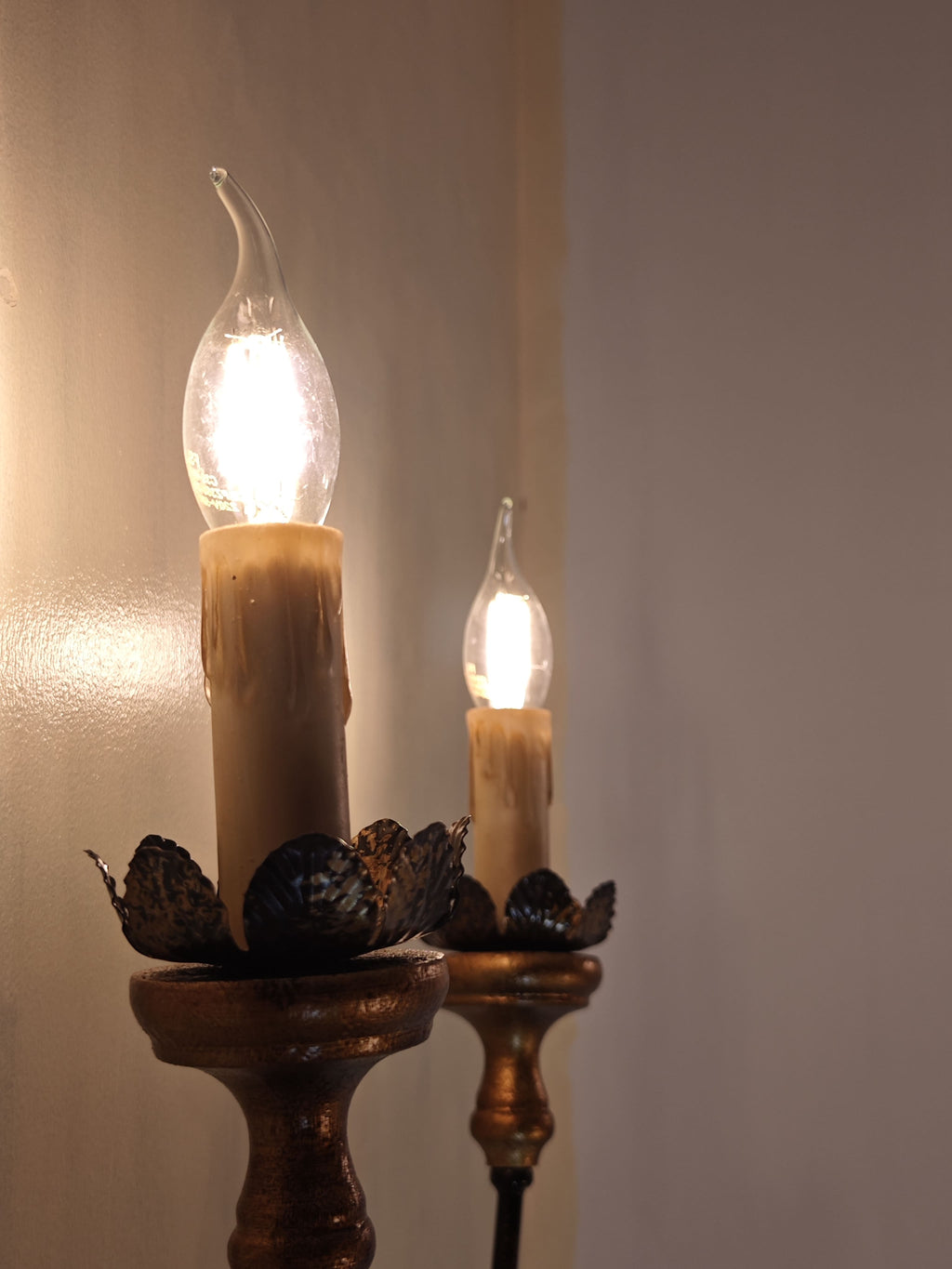 Hasselt Wall Sconce