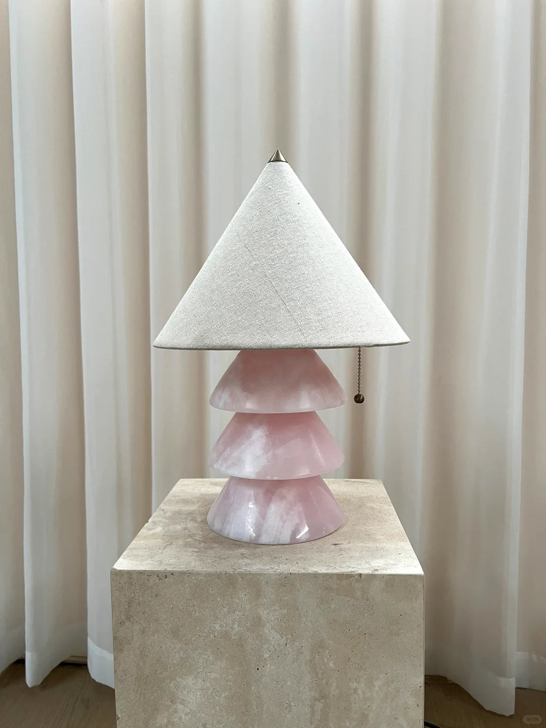 Jupiter Onyx Table Lamp