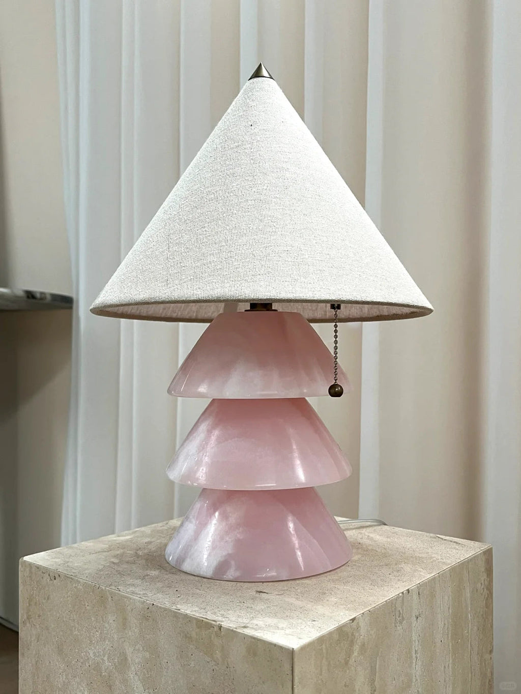 Jupiter Onyx Table Lamp