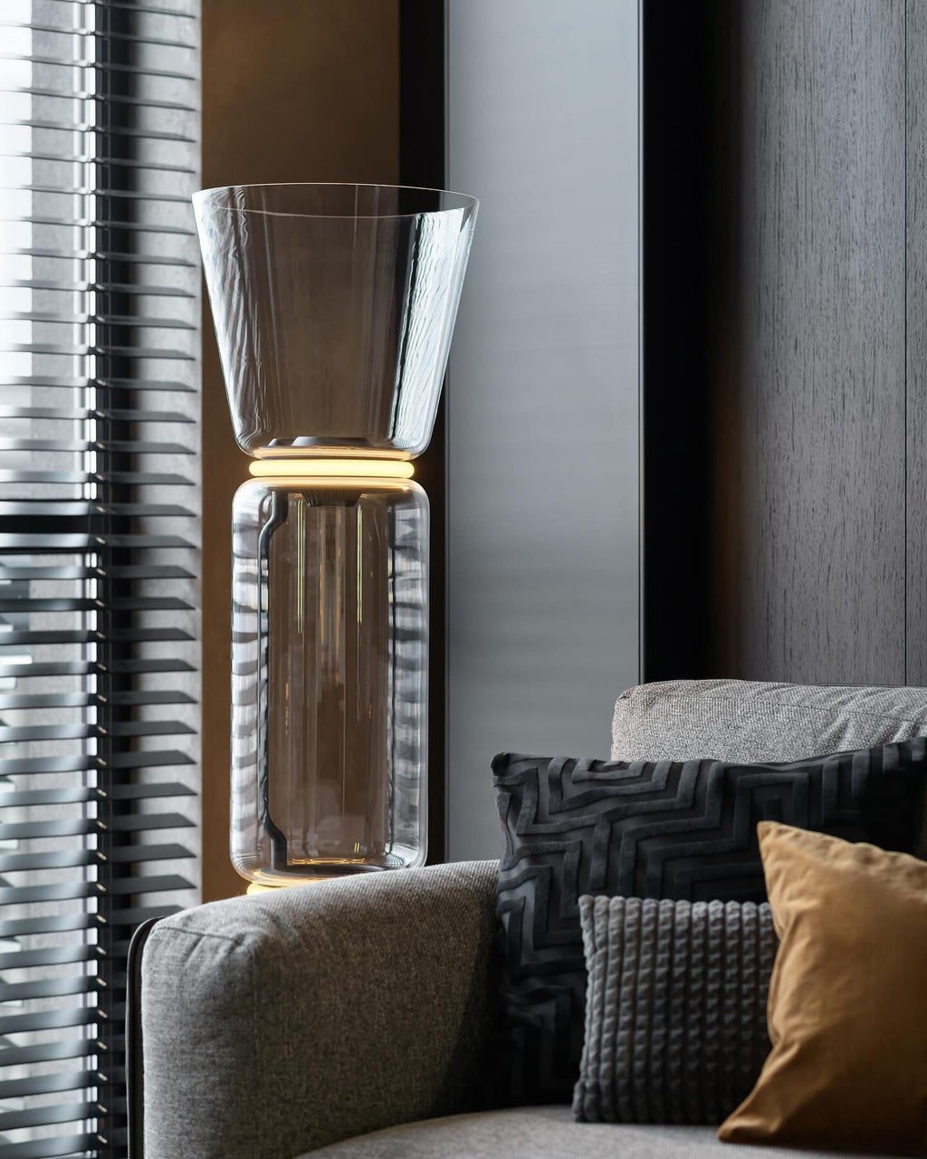 Noctambule Floor Lamp