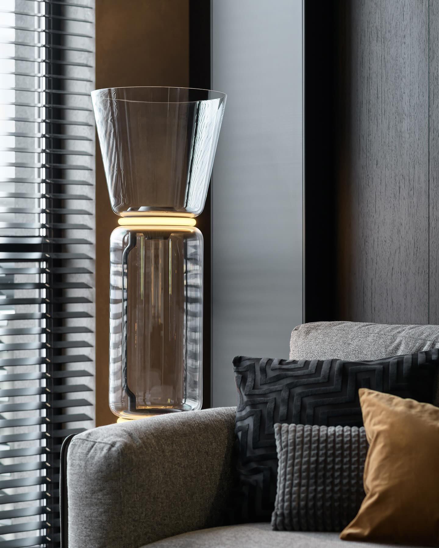 Noctambule Floor Lamp