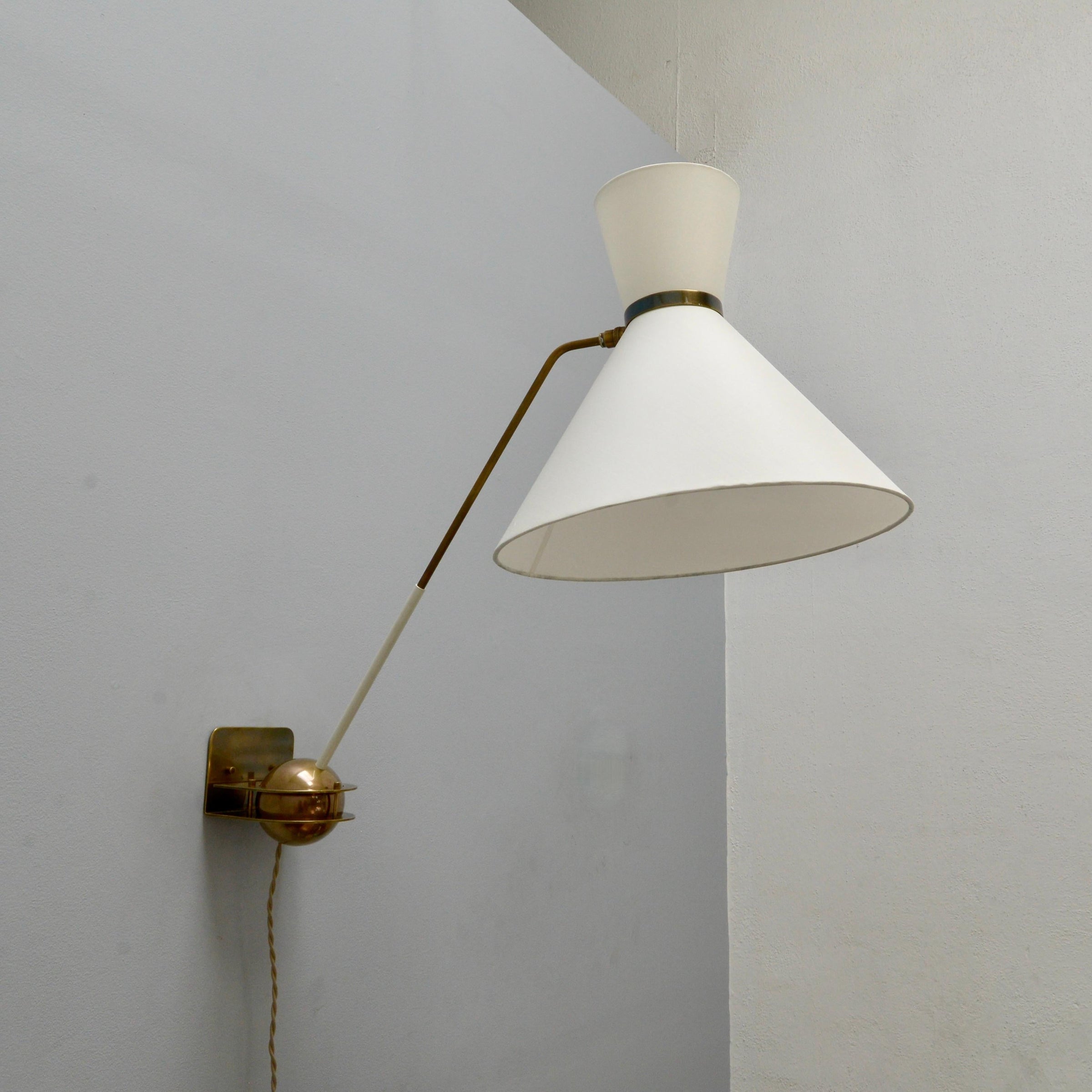 LU Sphere Wall Sconce
