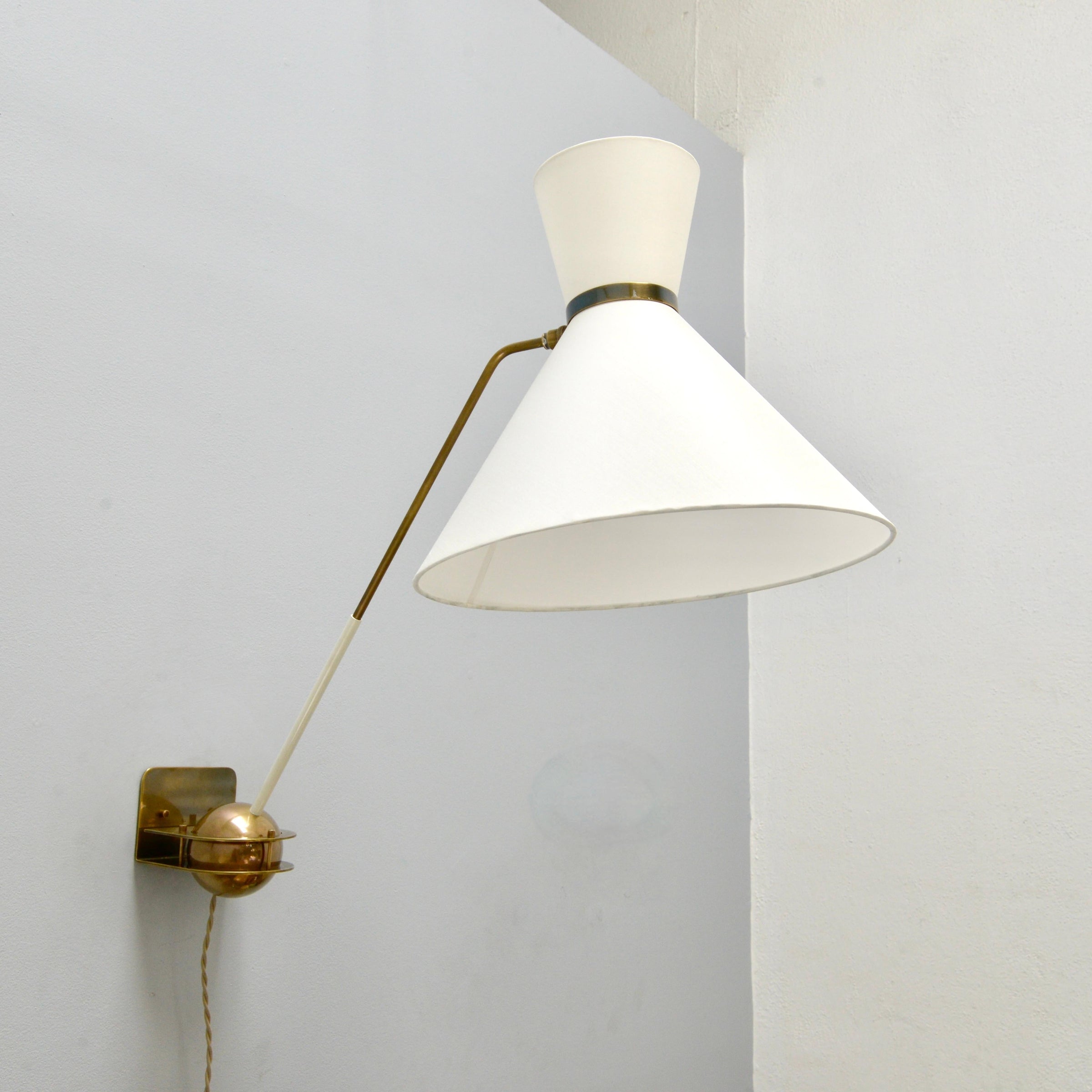 LU Sphere Wall Sconce