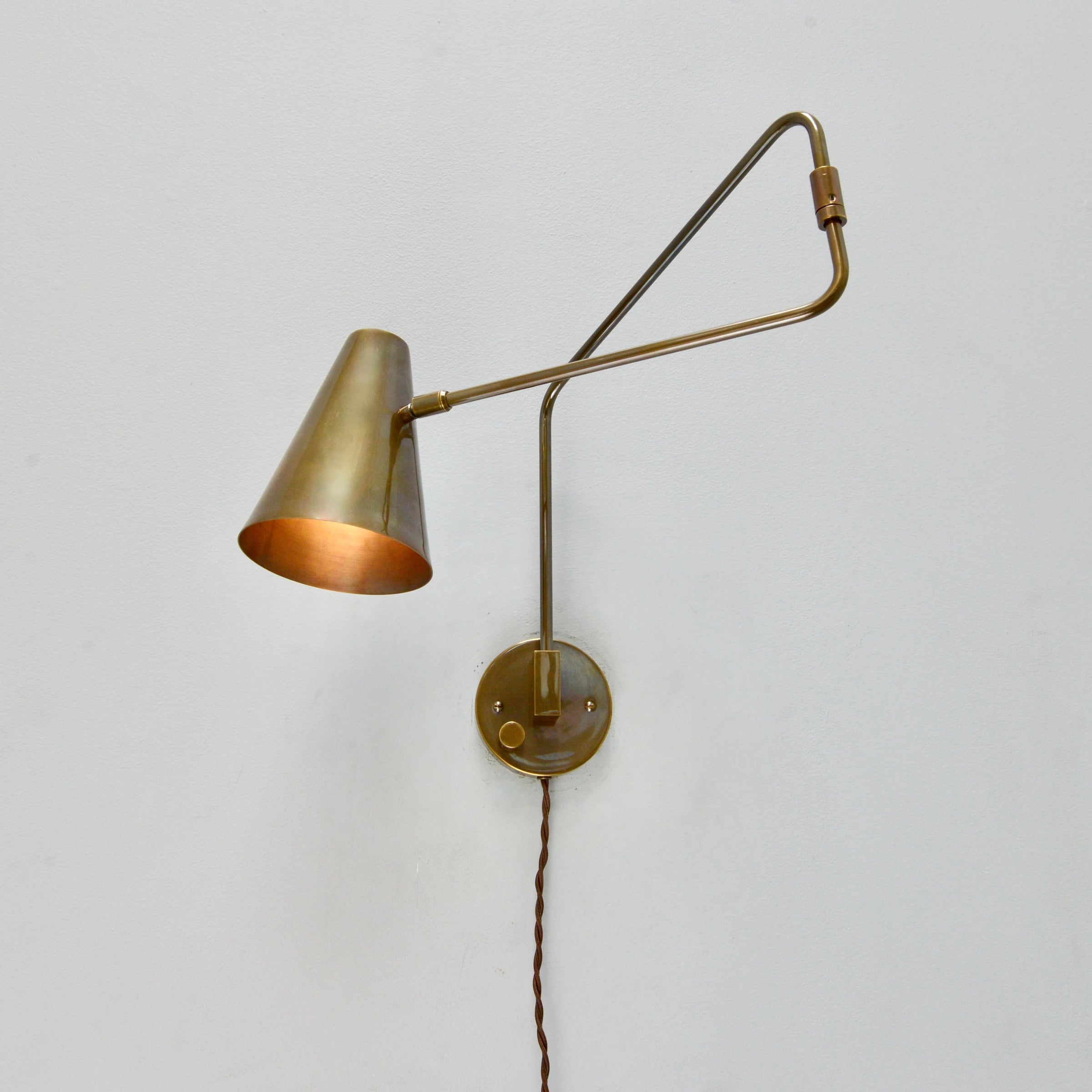 LU Swing Sconce Plug-In