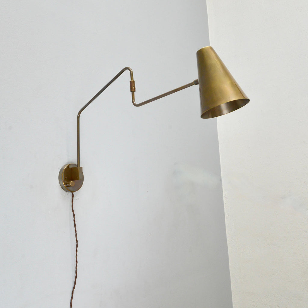 LU Swing Sconce Plug-In