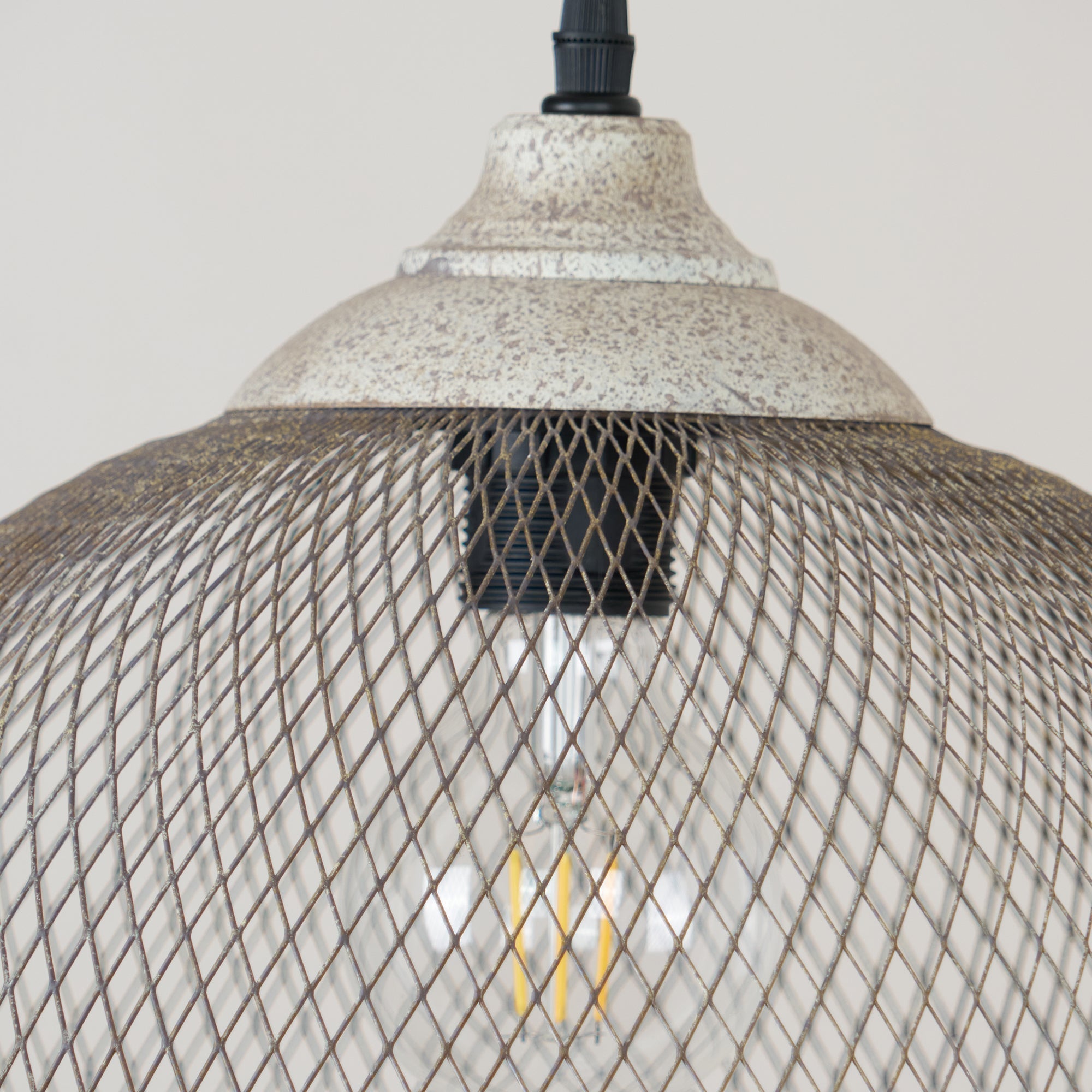 Lanister Mesh Pendant Light